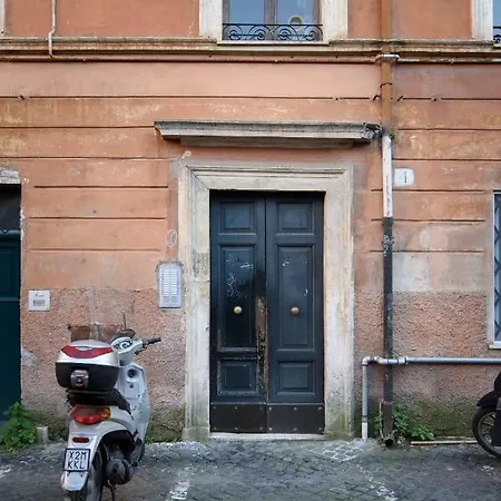 Lovely With Garden In Vatican Museums Trastevere Rome