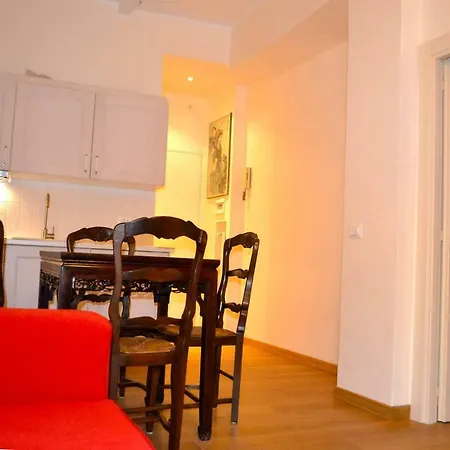 Appartamento Central Quiet And Terrace Roma