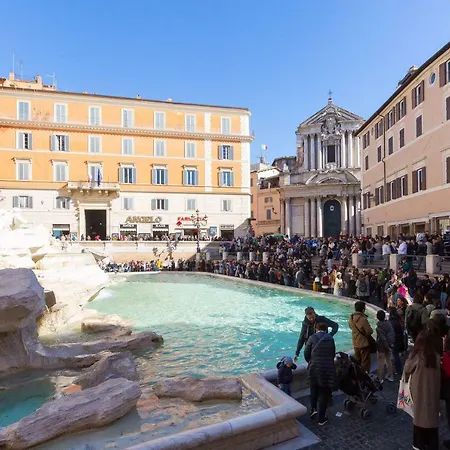 Lovely New Home, Fontana Di Trevi *