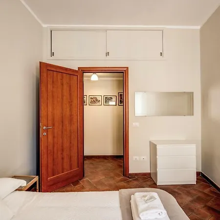 Appartamento Via Del Monte Della Farina Apartment *
