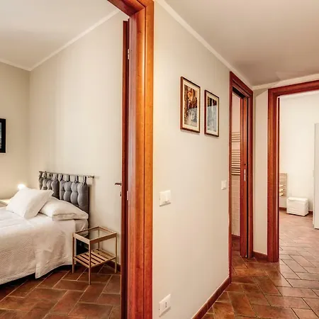 Apartment Appartamento Via Del Monte Della Farina Rome