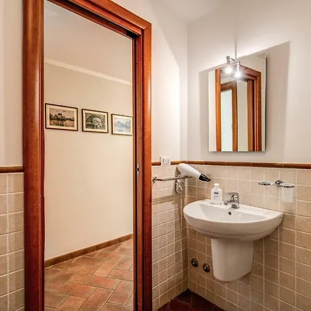 Apartment Appartamento Via Del Monte Della Farina