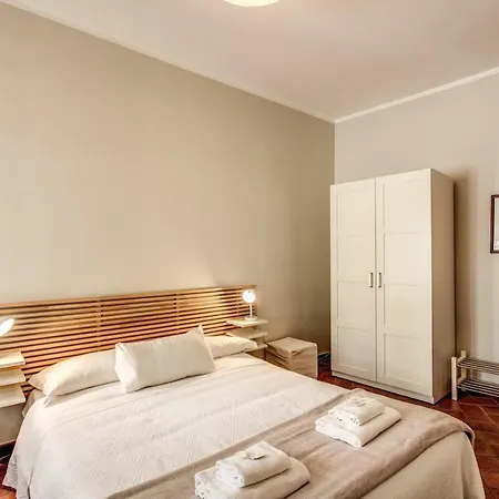 Apartment Appartamento Via Del Monte Della Farina