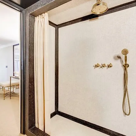 Luxurious Loft Facing The Pantheon Vakantiehuis