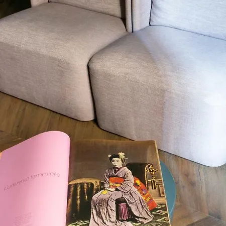 Πανσιόν Le Quattro Dame Luxury 3*