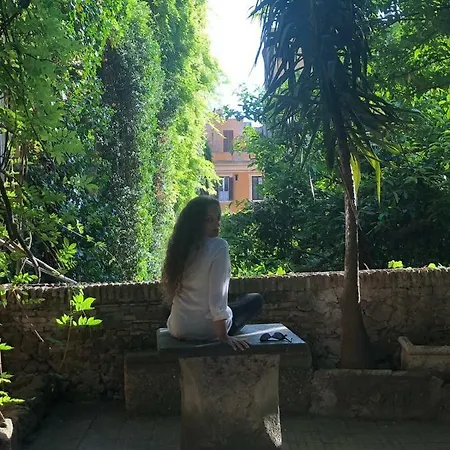 La Finestra Sul Cortile Apartment Rome
