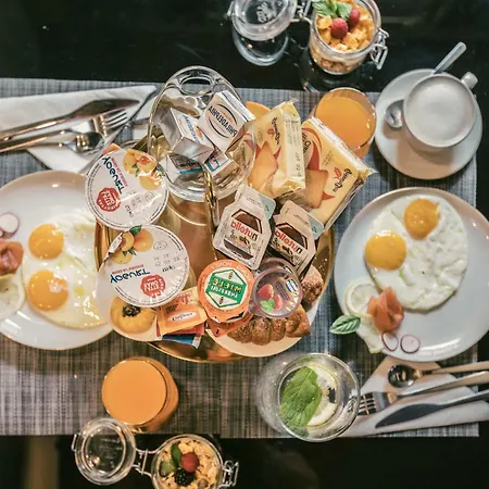 Neman Maison Experience I Pantheon Bed & Breakfast Rome