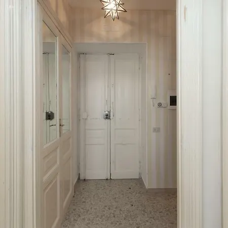Nizza Bourgeois Family * Rome