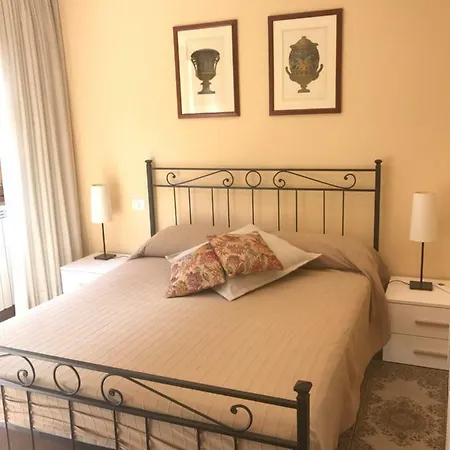 Apartment Dream I *