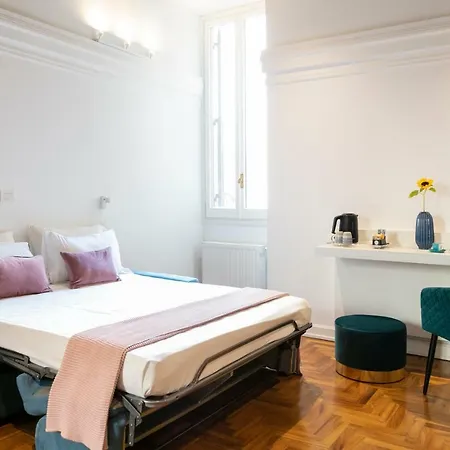 Hadrianus Temple - The Venue Collection Guest house Rome