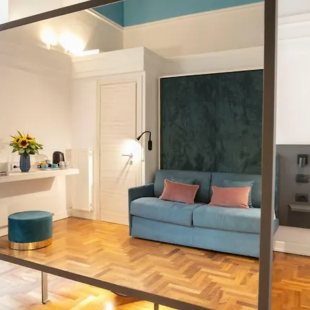 Hadrianus Temple - The Venue Collection Guest house Rome