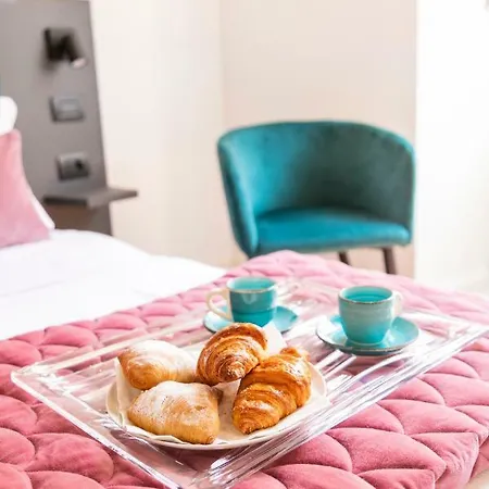 Hadrianus Temple - The Venue Collection Guest house Rome