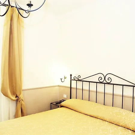 Otel Flavia 3*