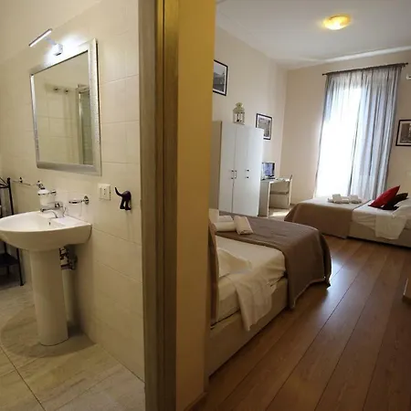 Aria Bed & Breakfast 2*