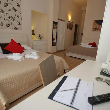 Aria Bed & Breakfast 2*