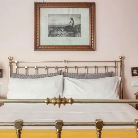 Apartment Nizza Bourgeois Family Rome