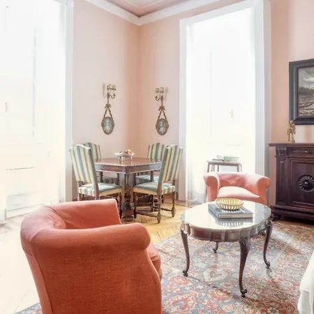 Apartment Nizza Bourgeois Family Rome