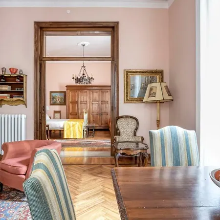 Apartment Nizza Bourgeois Family Rome