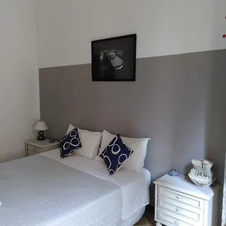 Trastevere Corner Eight Rome