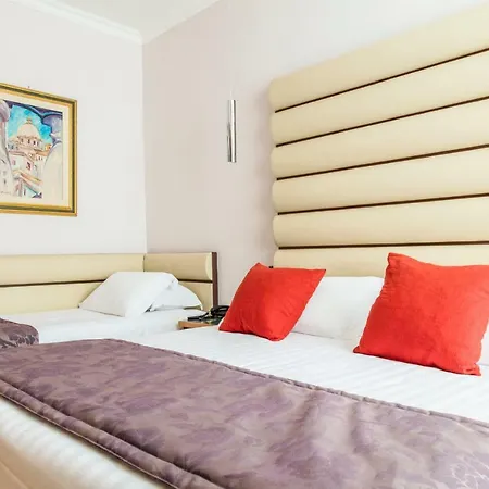 Vibe Nazionale Hotel