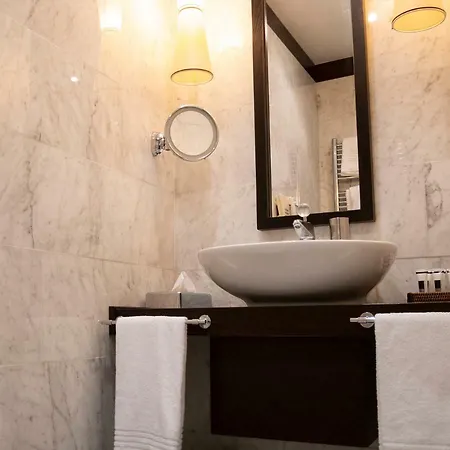Intown Luxury House