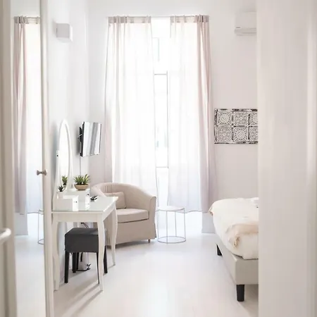 White Fanti * Rome