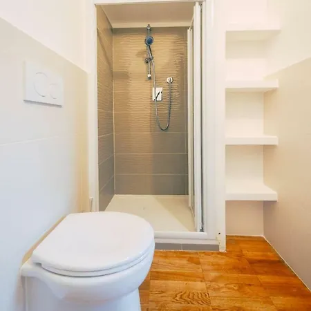 Trastevere Glasshouse 3* Roma