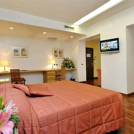 Cecil Hotel