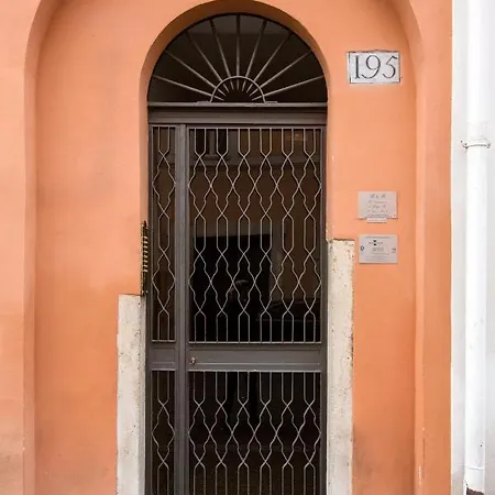 House Borgo Pio 195 Appartamento