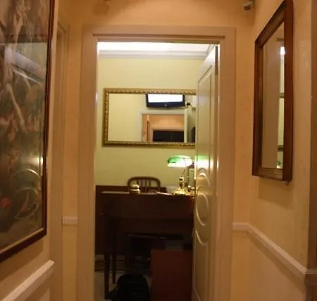 Hotel Viennese *