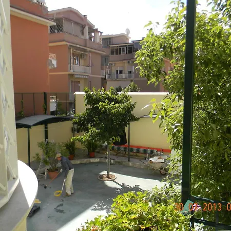 Guest house Casa Per Ferie Beato Rosaz Rome