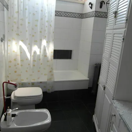 Bed & Breakfast Abitazione Pigneto 3*