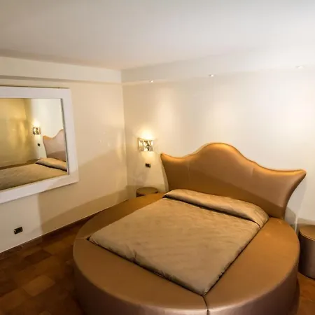Quadrifoglio Eur Hotel