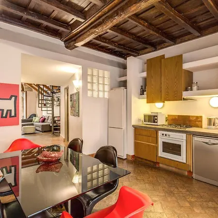 Trastevere Hyperloft & Garden Apartment Rome