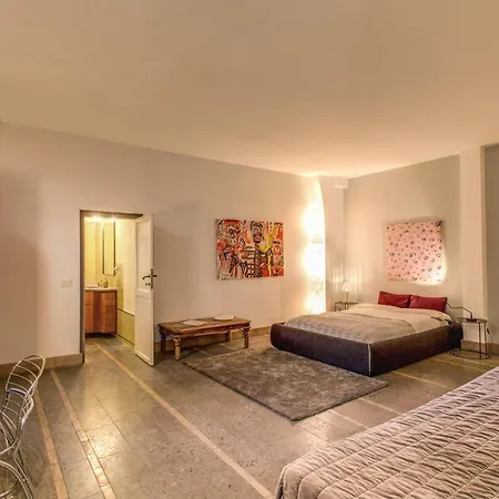 Trastevere Hyperloft & Garden Apartment