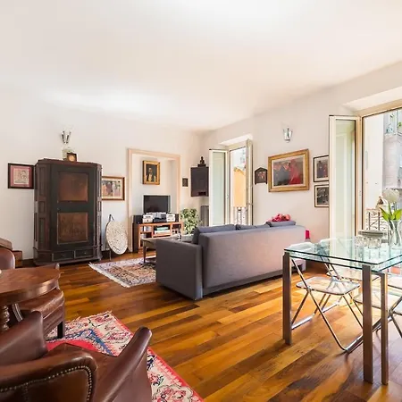 R.c. Cappellari Charming Campo De Fiori Apartment *