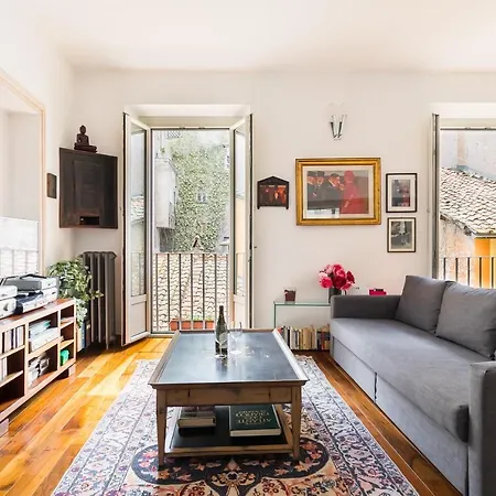 R.c. Cappellari Charming Campo De Fiori Apartment