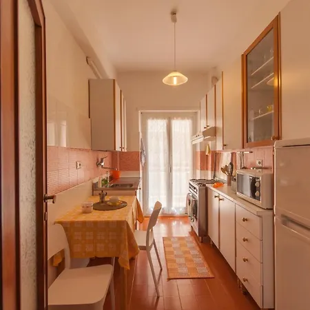 Apartment La Mimosa In *