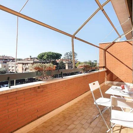 Anagnino White Apartment Rome