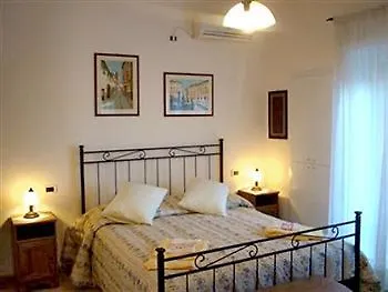 Bellaluna Rome