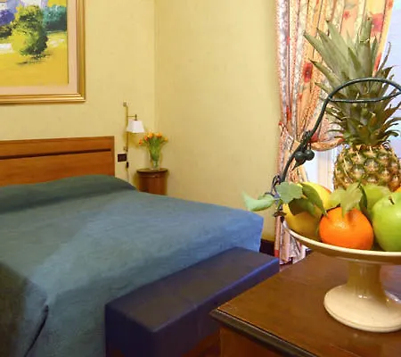 Relais 6 Via Tolmino Hotel