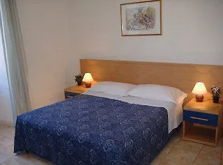 Europa 2* Rome