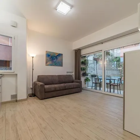Clivo Di Monte Del Gallo Apartman