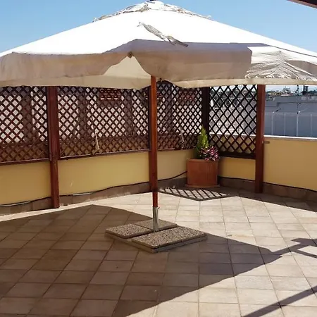 Apartment Superattico Con Vista Sul Centro E I Colli Albani