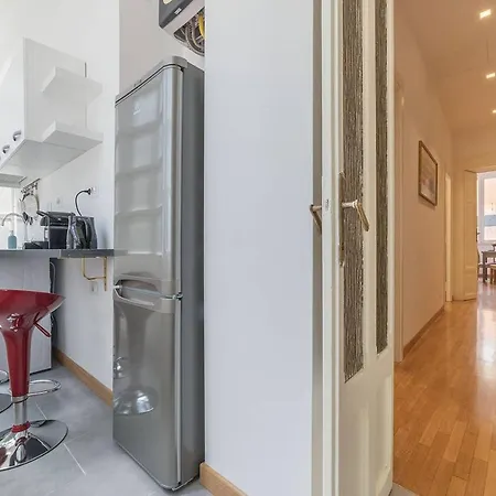 Cs Termini Nazionale Apartament *