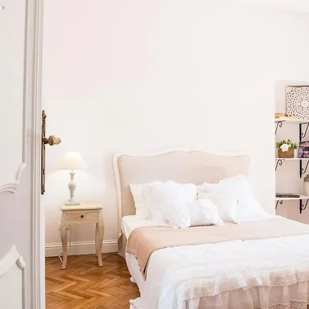 Anaida Villa Rome