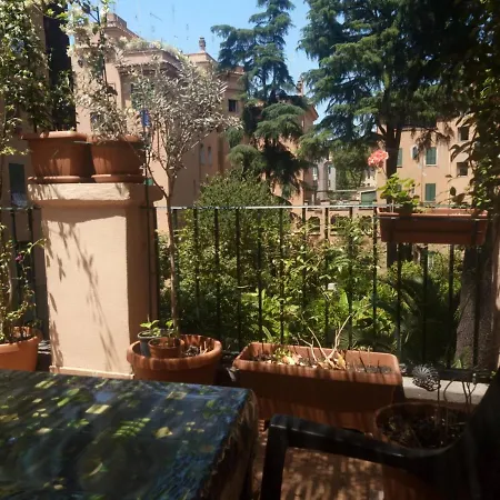A Casa Di Edi Apartment *