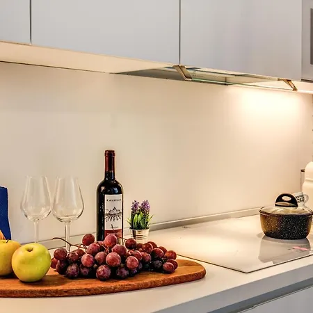 Apartment Capo Le 9 *