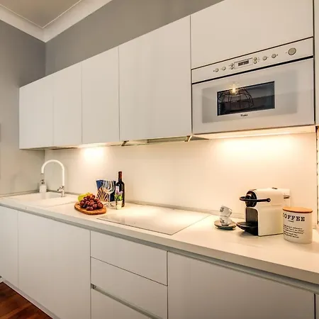 Capo Le 9 Apartment *