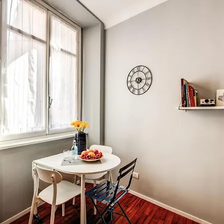 Capo Le 9 Apartment *